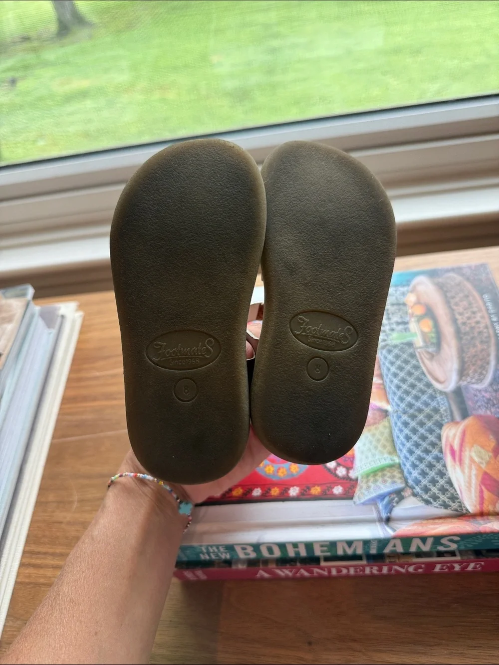 FootMates classic tan